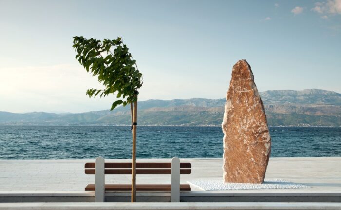 2 Coast Minimalism by Senad Tahmaz