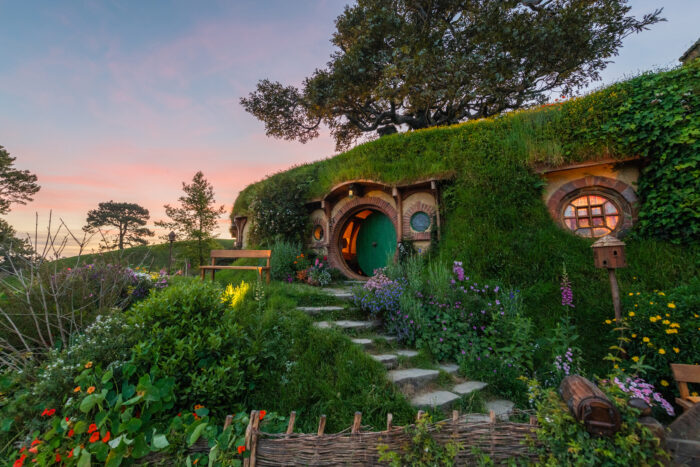 Where to Find Hogwarts, Hobbiton, the Red Keep, and other Fictional Places?