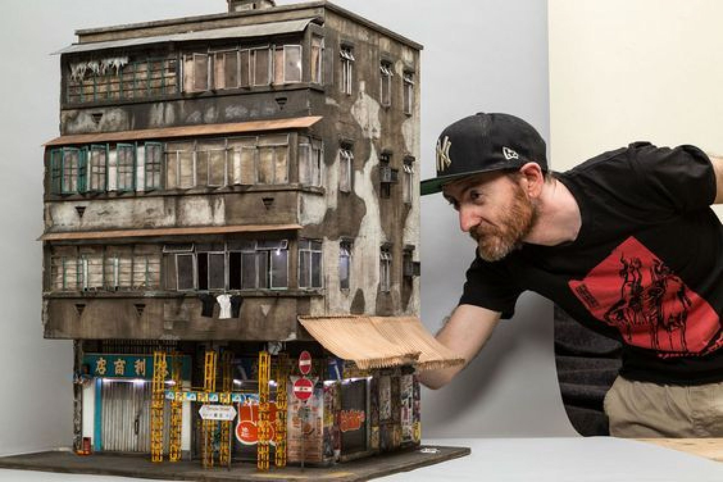Amazingly Realistic Urban Architectural Model by Australian Miniaturist