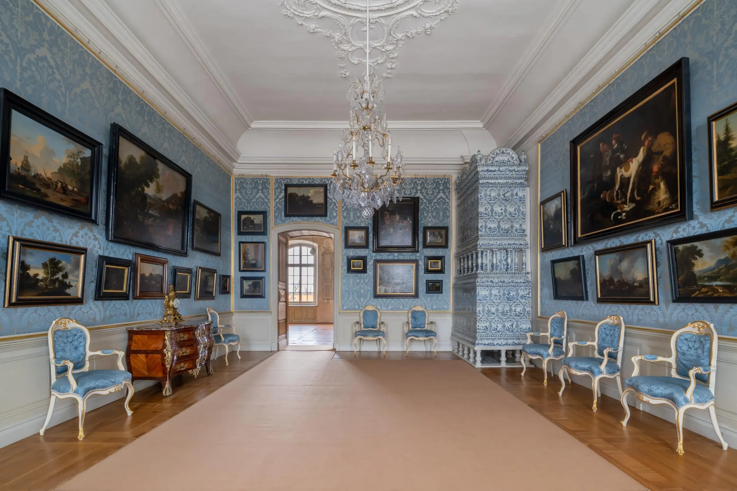 holandiesu salons s.svane