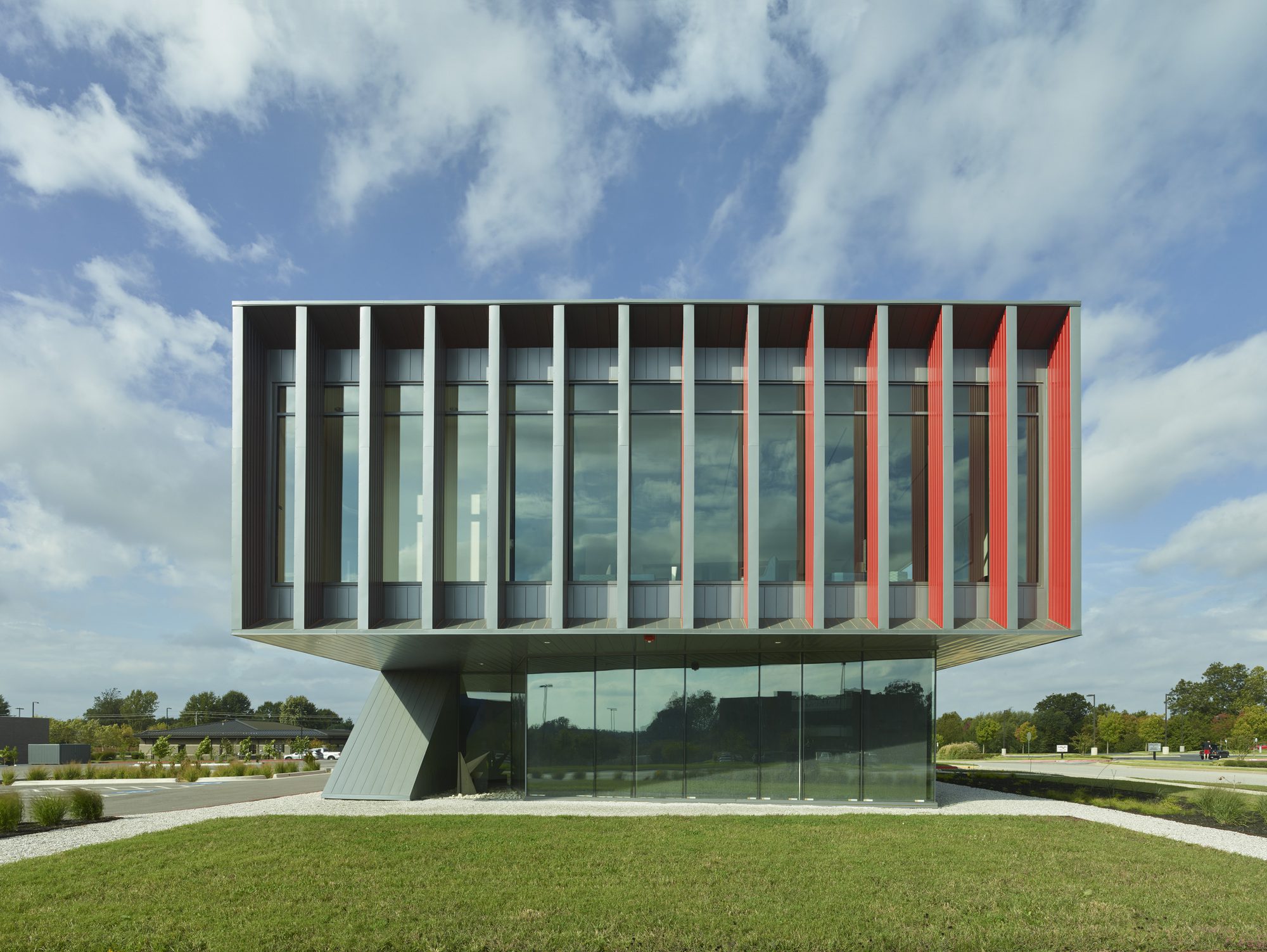 HARVEY CLINIC by Marlon Blackwell Architects, view 9