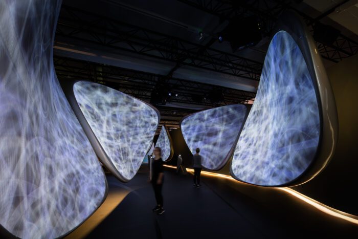 ZHD Milan Samsung Luke Hayes 3