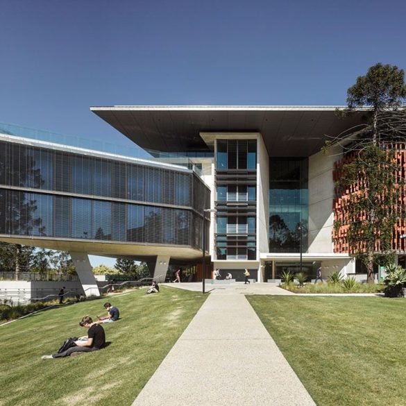 Advanced Engineering Building | Richard Kirk Architect + Hassell ...