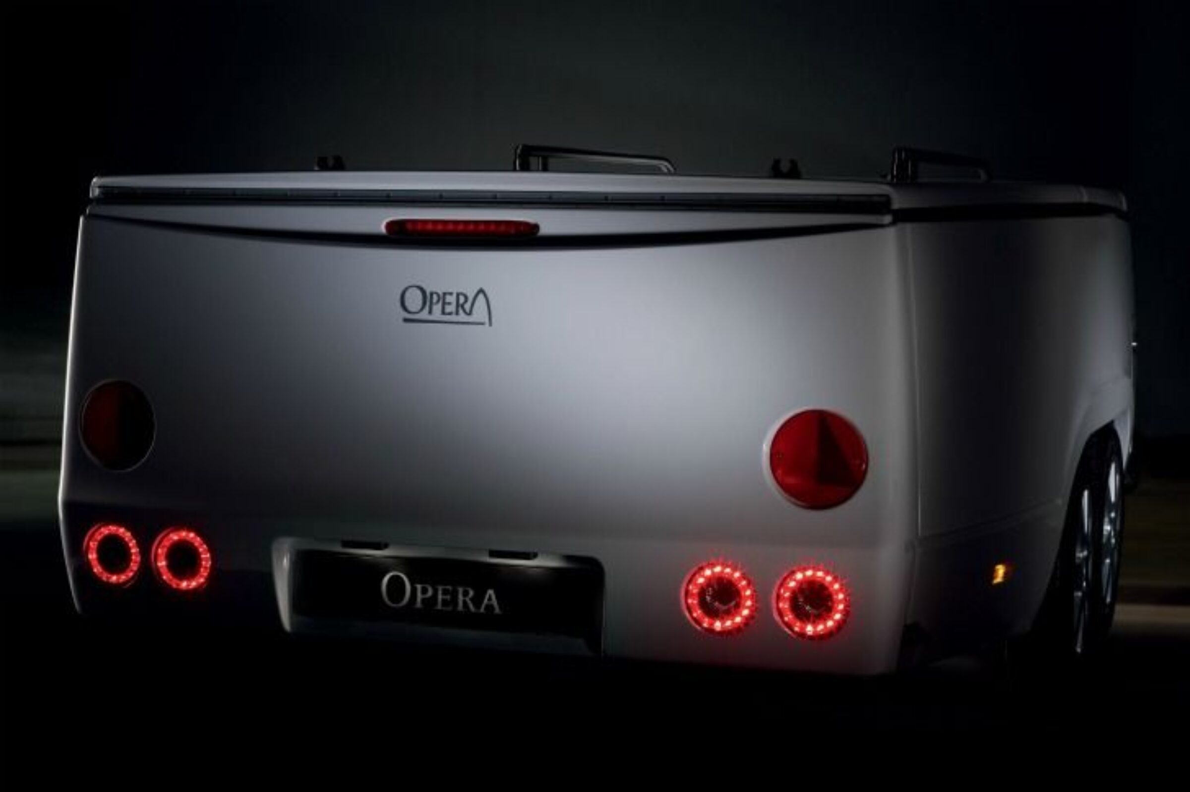 Sydney LandmarkInspired “Opera Camper” by Dutch Rob Vos Introduces