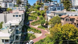 lombard street aerial.jpg