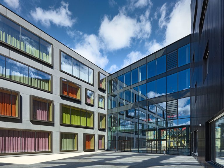 Ecole Nationale Superieure d'Art | Dietrich Untertrifaller Architekten