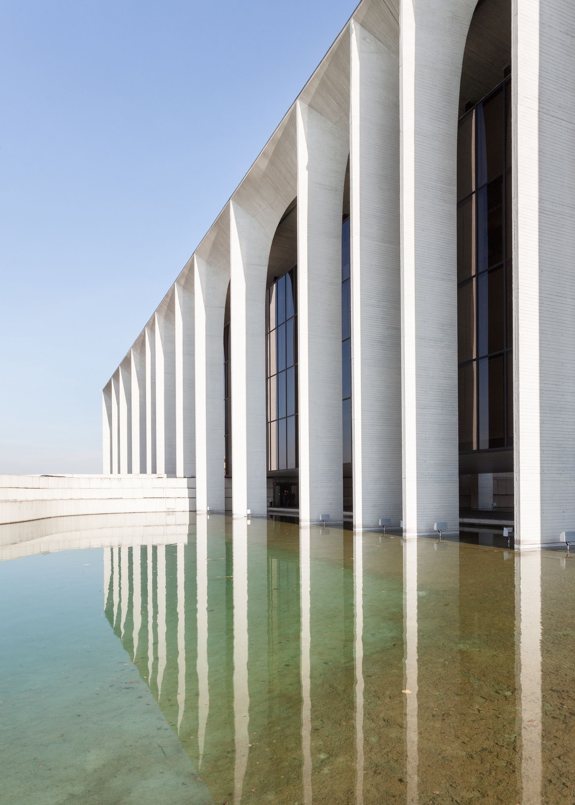 Pictures of the Dearest Building to Oscar Niemeyer in Europe Captured