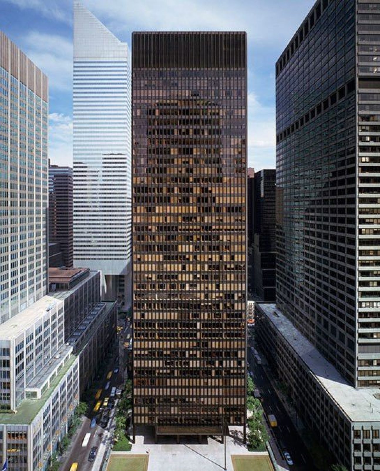 Arch2O-seagram-building-mies-van-der-roh