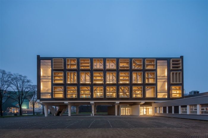 Marine Base Building 27E | bureau SLA
