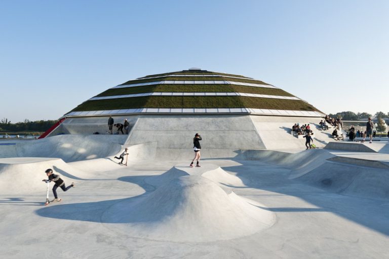 StreetDome | CEBRA + Glifberg - Lykke