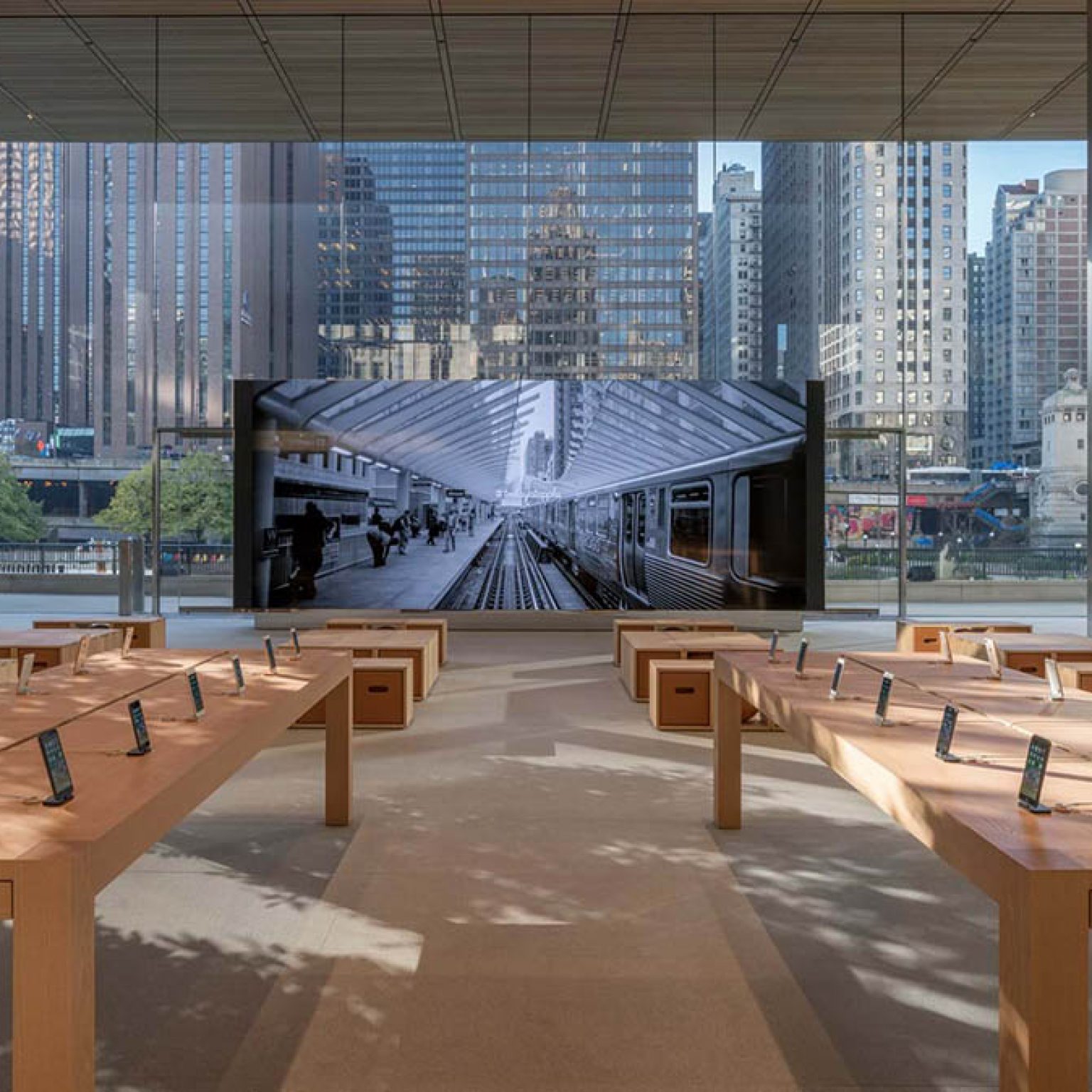 Foster + Partners Apple's Store Chicago Can Not Handle The Winter Blues