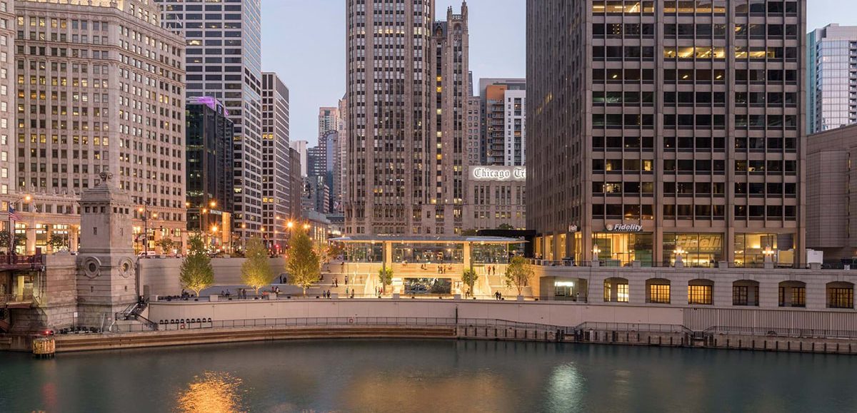 Apple's New Flagship Store Not Designed To Handle Chicago Winters