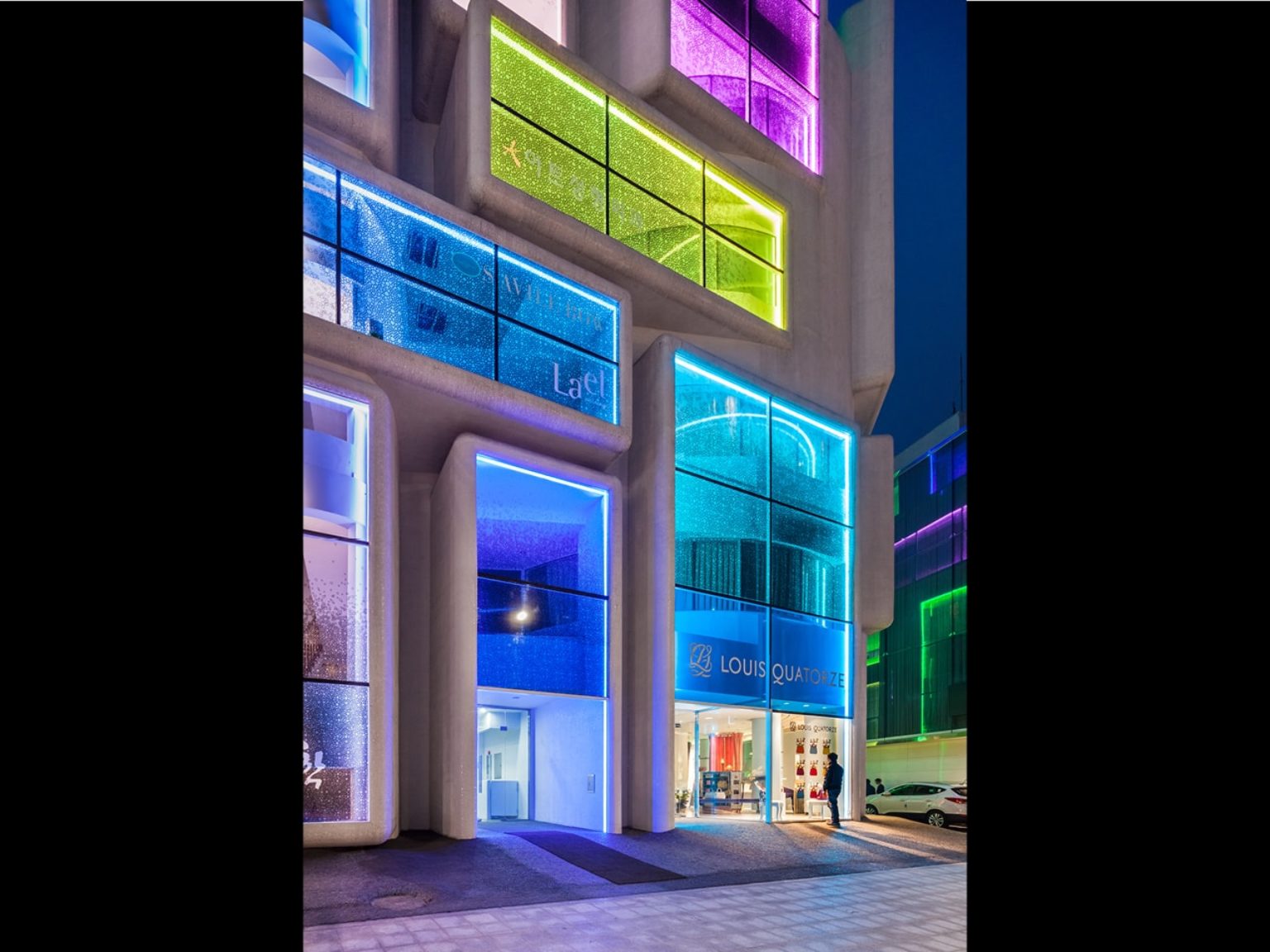 How LED Lighting Can Give Your Building a New Soul? 4 LED Lighting ...