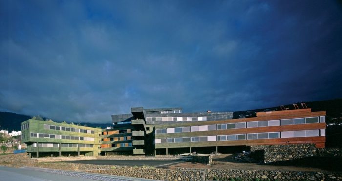 Rafael Arozarena High School | AMP arquitectos