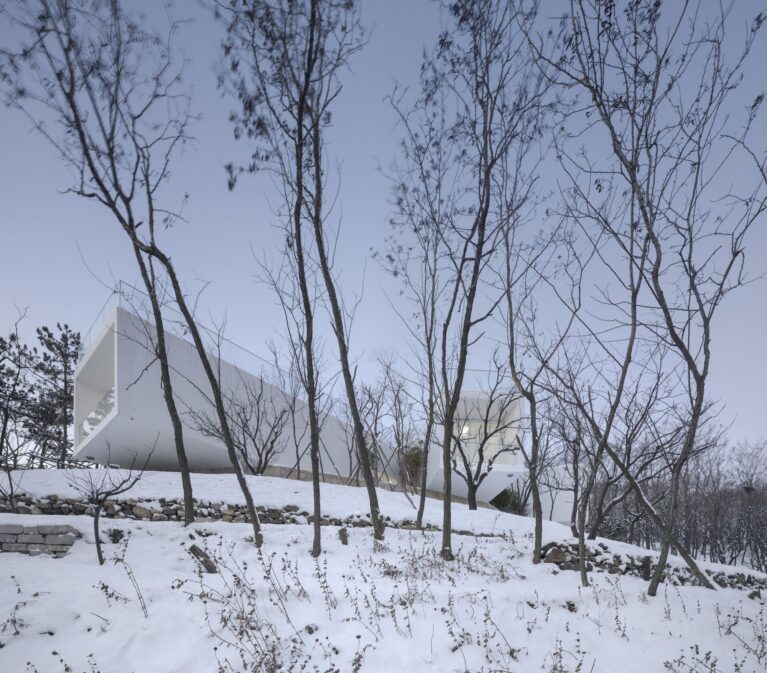 Viewing Pavilion on Hill | TAO - Trace Architecture Office