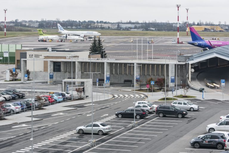 Bus Station at Vilnius International Airport | Vilniaus architektūros studija