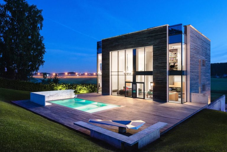House A | Igor Petrenko