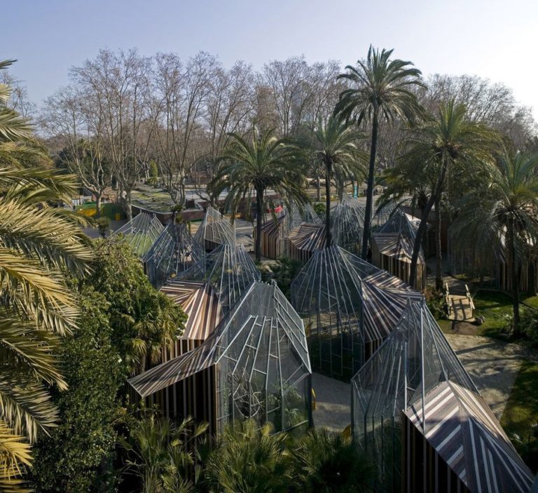 Cages for Macaws | Enric Batlle & Joan Roig Architects