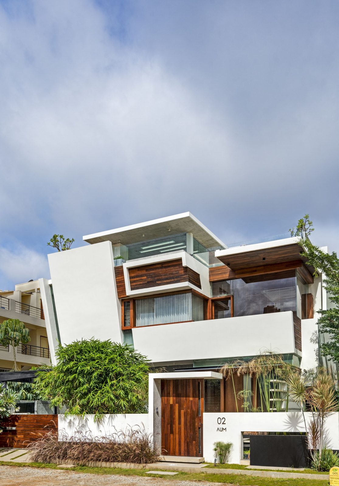 Floating House MOS Architects