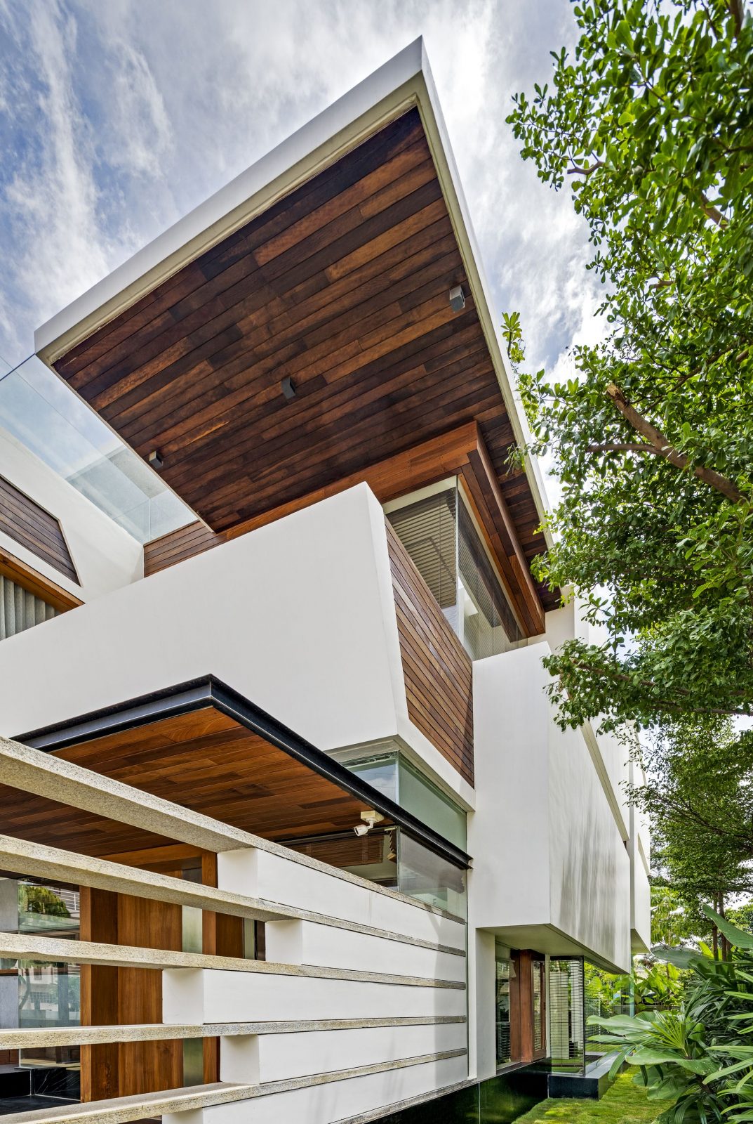 Floating House MOS Architects