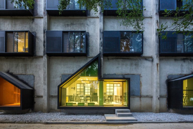 Youth Hotel of iD Town | O-office Architects