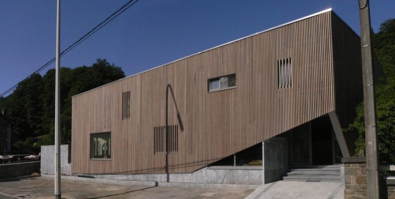 A Wood Screen for Dinant Road | Corbacreative