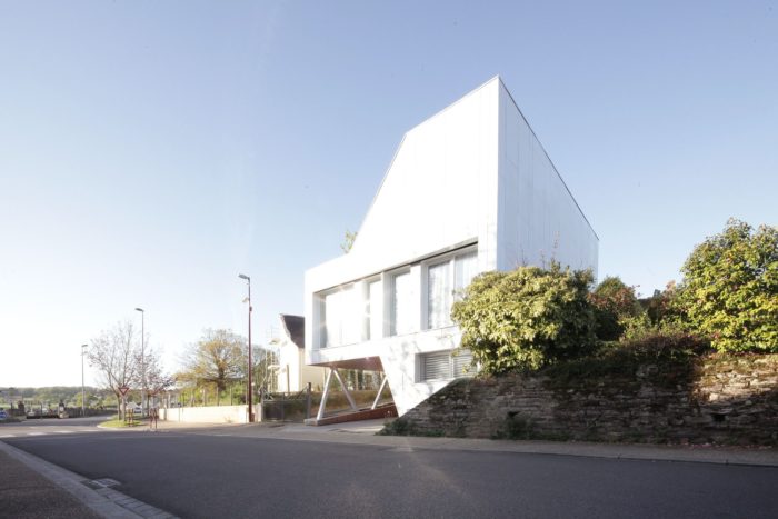 Flying Box Villa | 2A Design