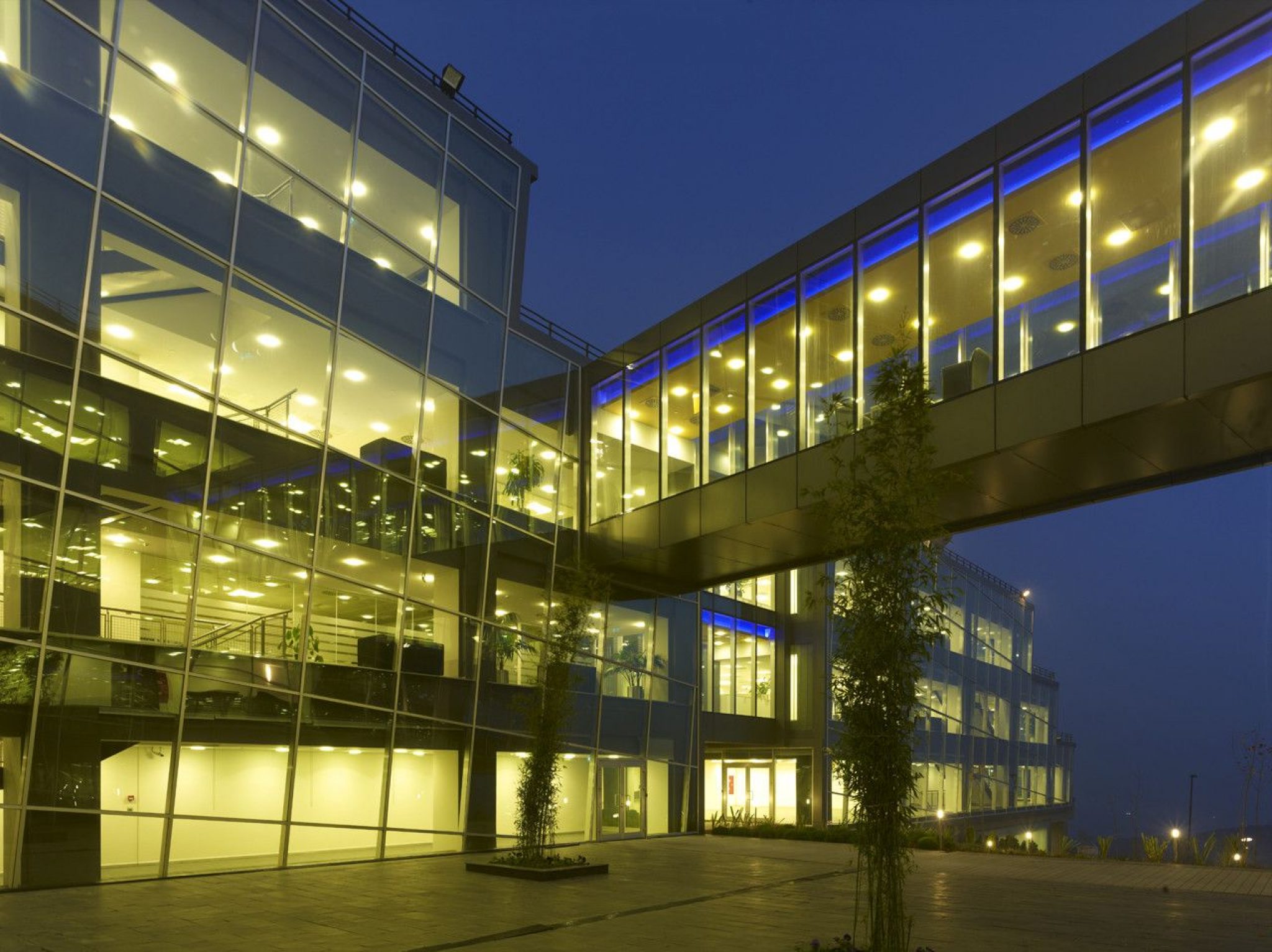 IBTECH IT Center Headquarters | CM Mimarlık - Arch2O.com