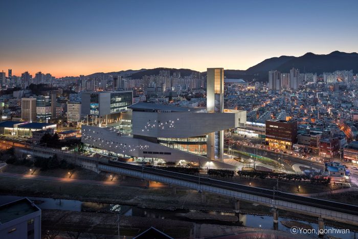 Bujeon Glocal Vision Center