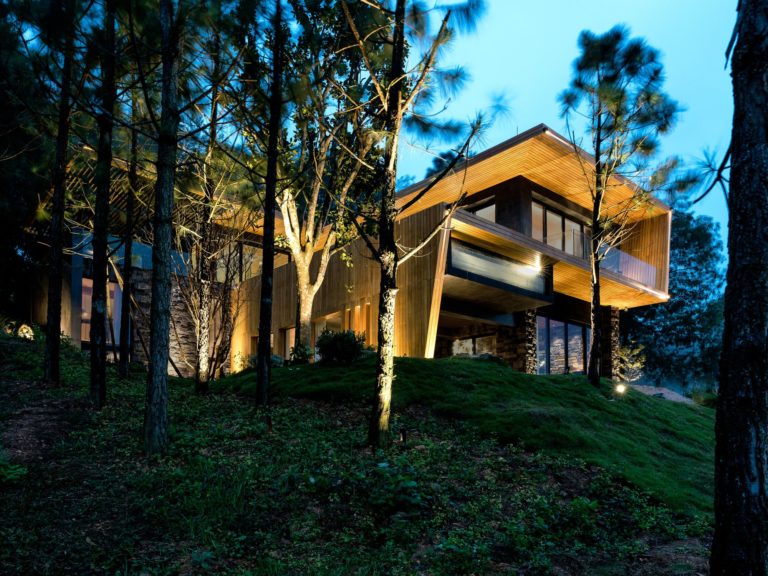 Teak House | Pham Thanh Huy