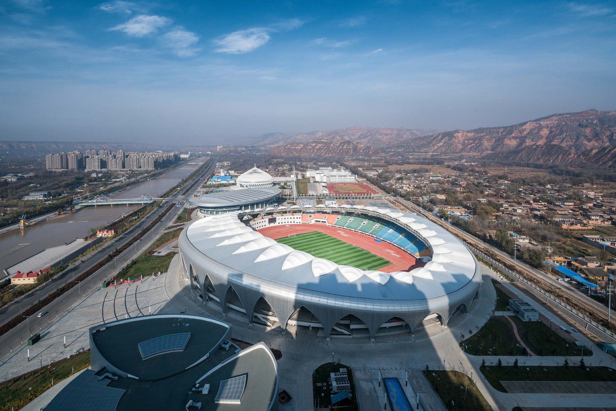 Center stadium. Suzhou Olympic Sports Centre Stadium. Стадион Шэньчжэнь Универсиада центр. Hefei Olympic Sports Center Stadium. XI'an Olympic Sports Center Stadium.