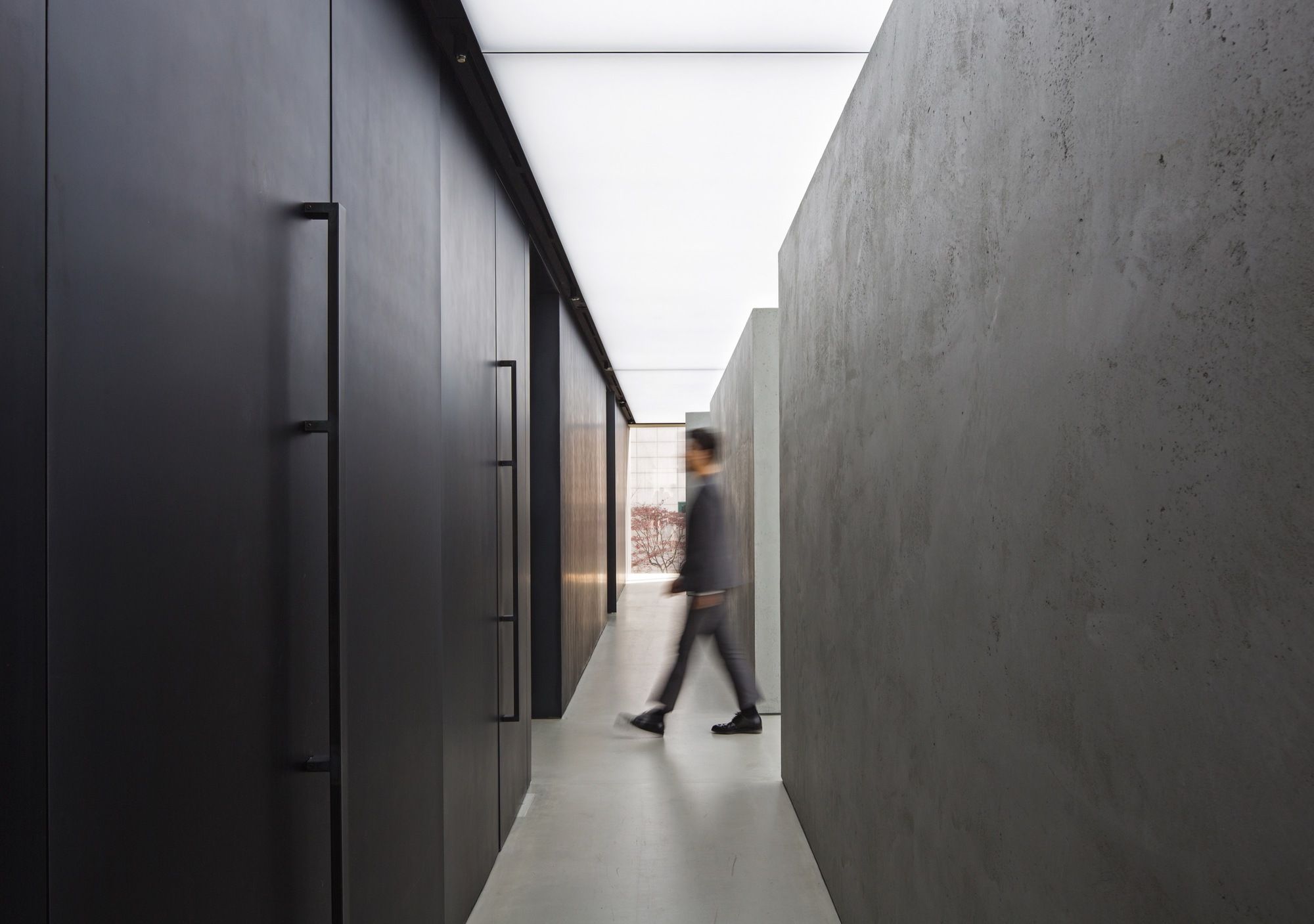 Genesis Gangnam Store