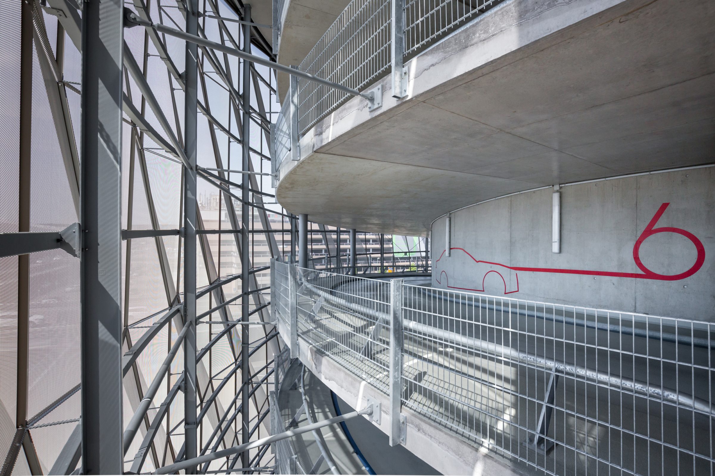 STUTTGART AIRPORT P14 visual data 4