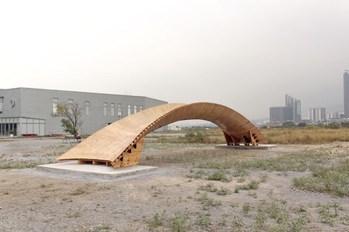 Bending Bridges | Centro de Estudios Superiores de Diseño de Monterrey, CEDIM