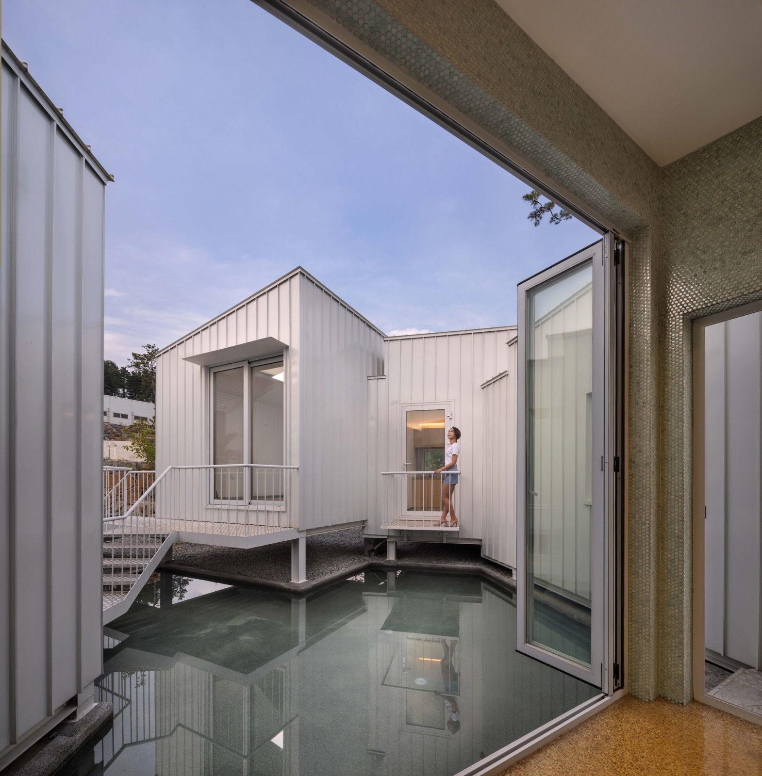 Floating Cubes | YounghanChung Architects - Arch2O.com