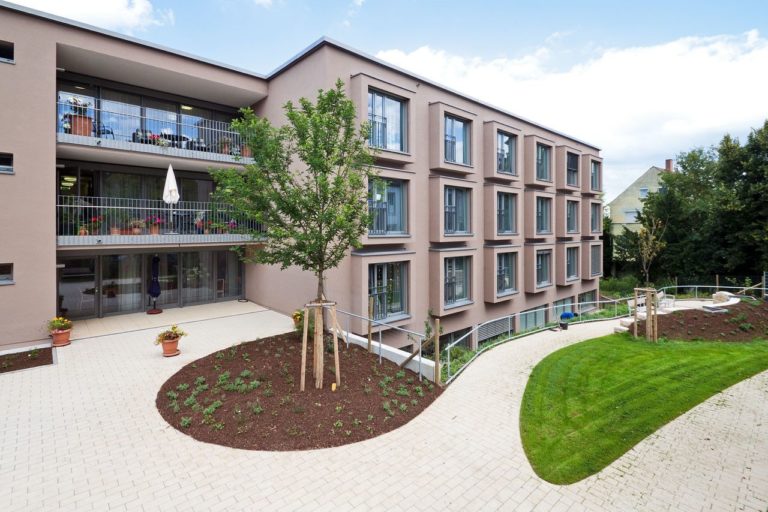 Veronica House Elderly Care Facility | f m b architekten