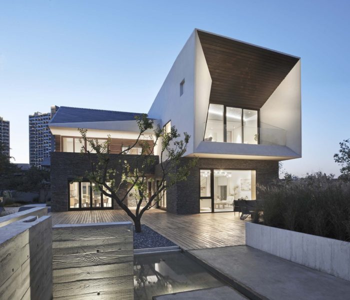 House T | META-Project