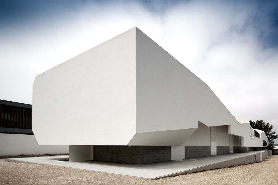 Exhibition Review: Siza at the Aga Khan Museum