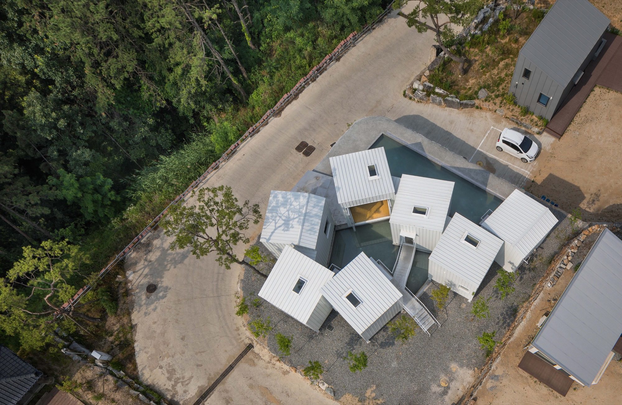 Floating Cubes by YounghanChung Architects, exterior, facade