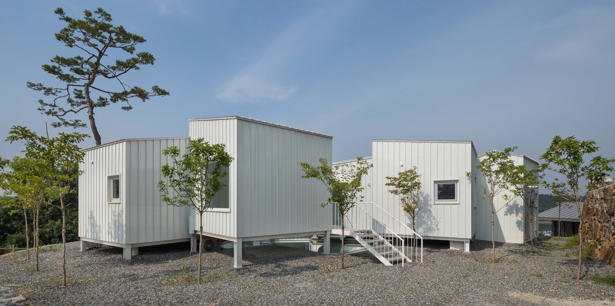 Floating Cubes by YounghanChung Architects, view 14