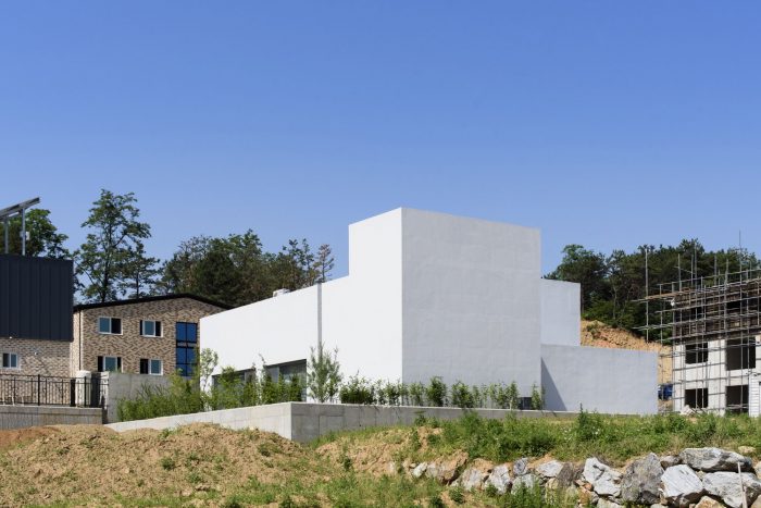 Arch2O-Lighthouse Residence - LEESLIST & Leejae Architects25