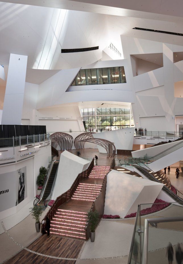 CRYSTALS AT CITYCENTER in Las Vegas, USA by Studio Libeskind