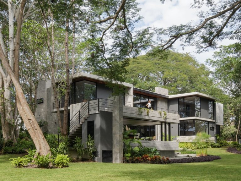 Entreparotas House | Di Frenna Arquitectos