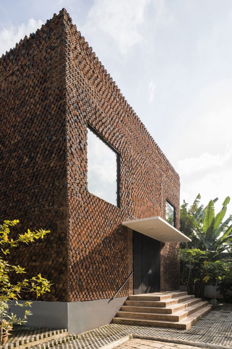 Wall House | CTA | Creative Architects