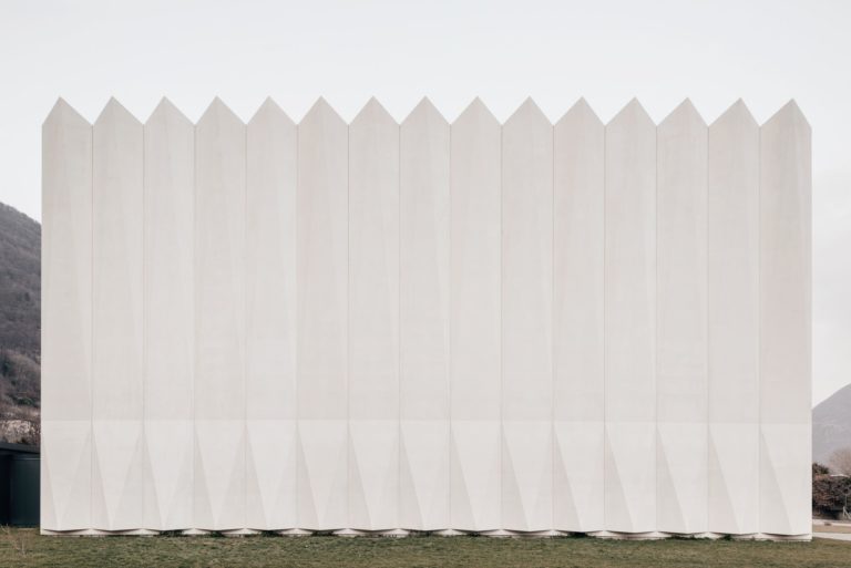 CAFUBE Funeral Home | LOKOMOTIV.archs office