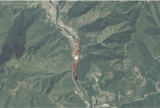 SPFF Zoom In 2 Image by BIG original