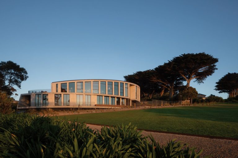 Tidal Arc House | Woods Bagot