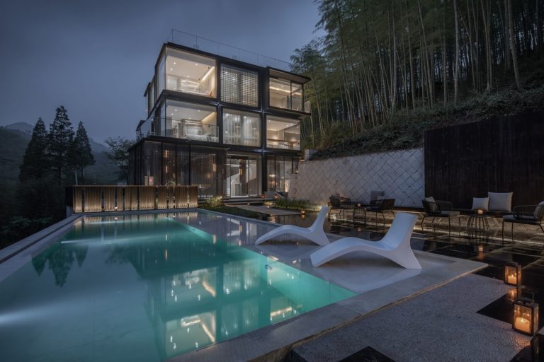 Cube Hotel | SU Architects
