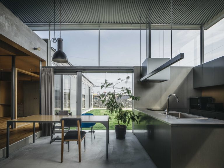 House in Iizuka | Peak Studio