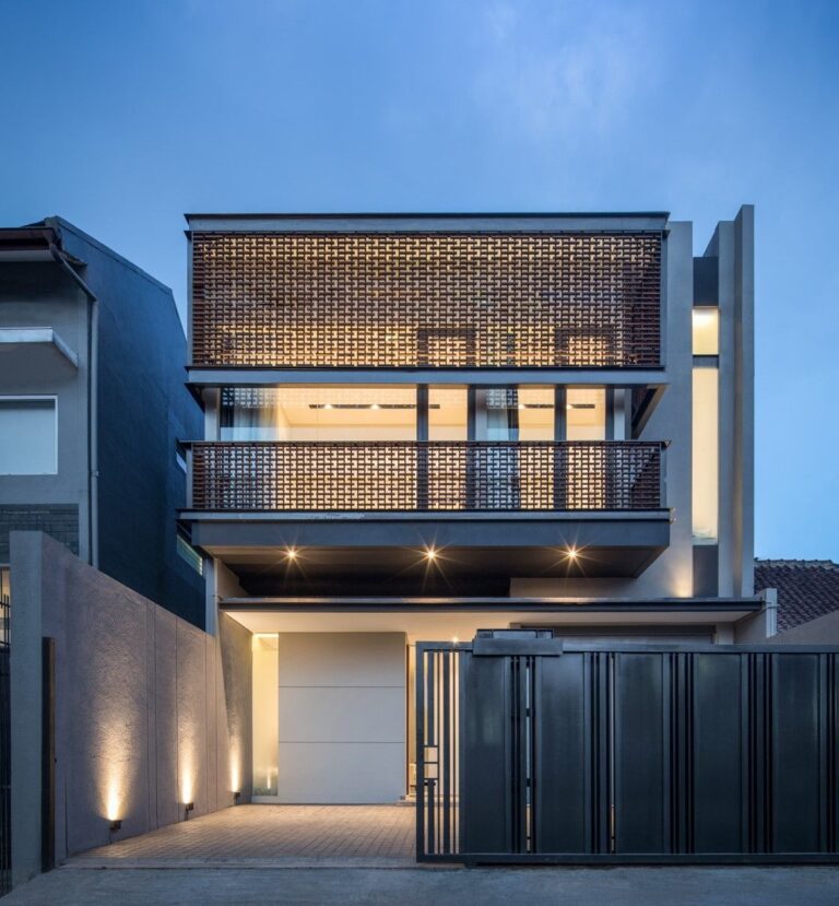 LF HOUSE | Rakta Studio